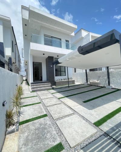 5_bedroom_fully_detached_apartment_swimming_pool_governors_consent_modern_architecture_inverter__2